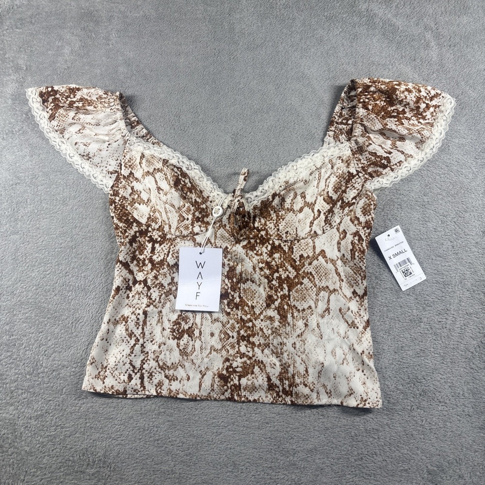 NWT WAYF Women's Melissa Lace Trim Sweetheart Top Python Print Brown Size XS - Picture 1 of 12